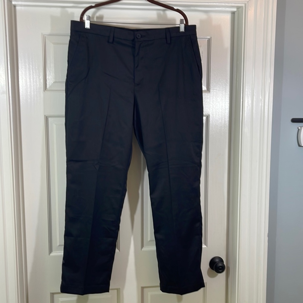 Men’s flat front chinos NWT